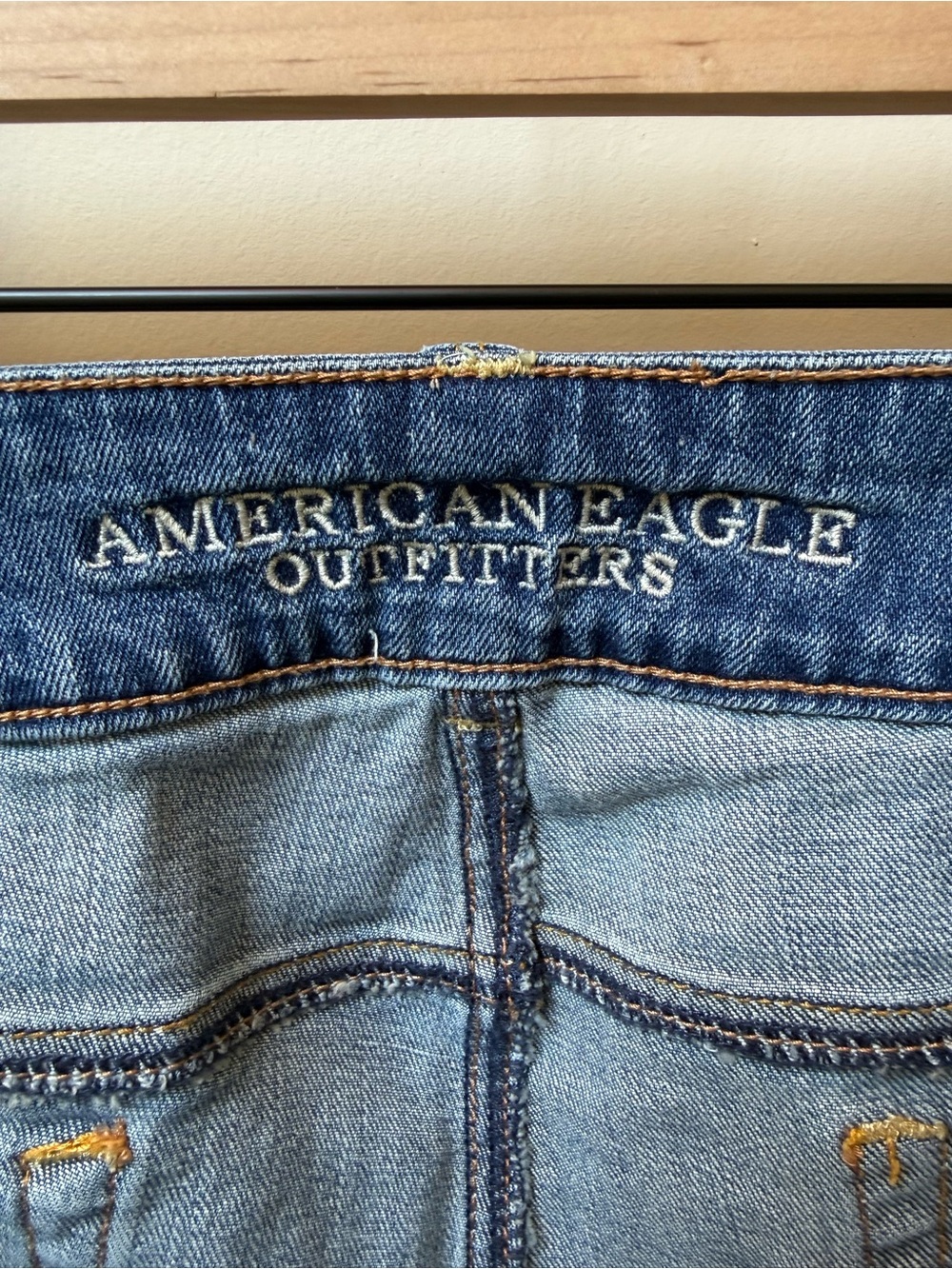 American Eagle Outfitters Distressed Cropped Blue Jeans - Picture 5 of 7